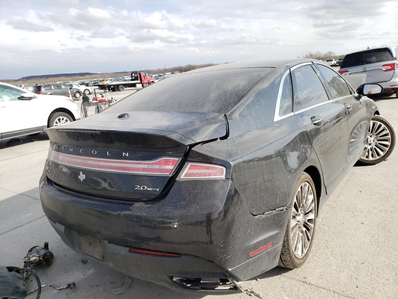 Photo 4 from auction – 2013 LINCOLN MKZ with VIN 3LN6L2G9XDR802719