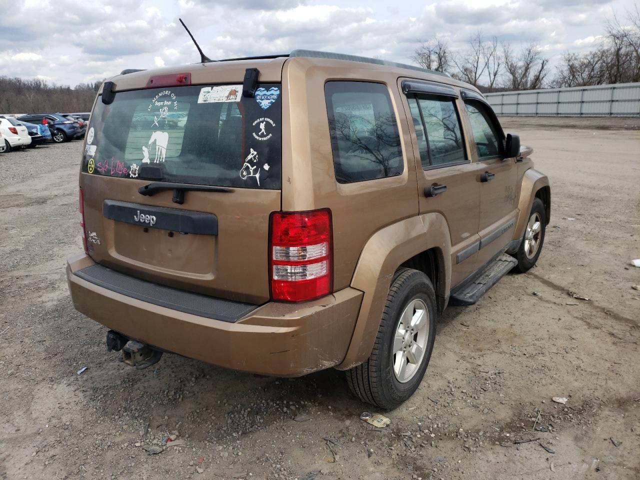 Photo 4 from auction – 2012 JEEP LIBERTY SP with VIN 1C4PJMAK8CW134677