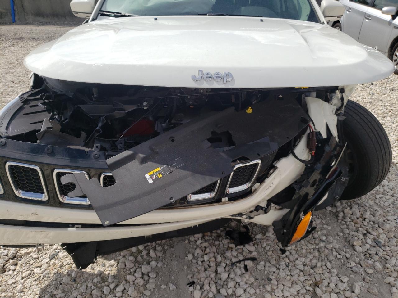Photo 9 from auction – 2019 JEEP COMPASS LI with VIN 3C4NJCCB0KT793663