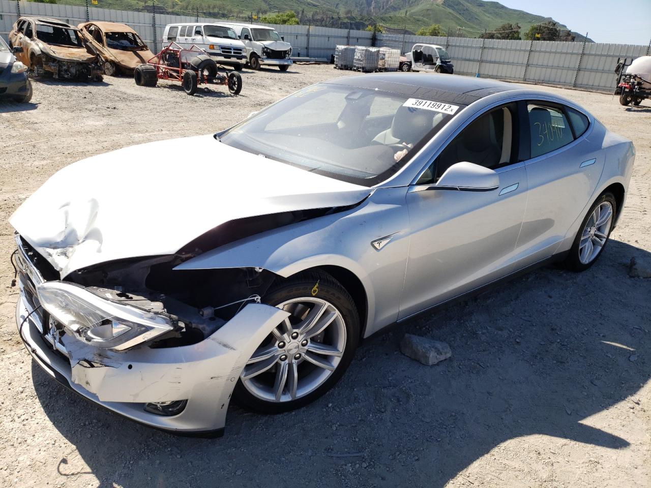 Photo 2 from auction – 2014 TESLA MODEL S with VIN 5YJSA1H10EFP65291