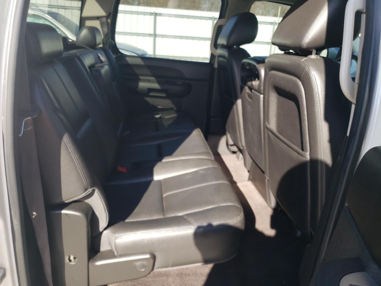 Photo 6 from auction – 2013 CHEVROLET SILVERADO with VIN 3GCPKSE76DG216799
