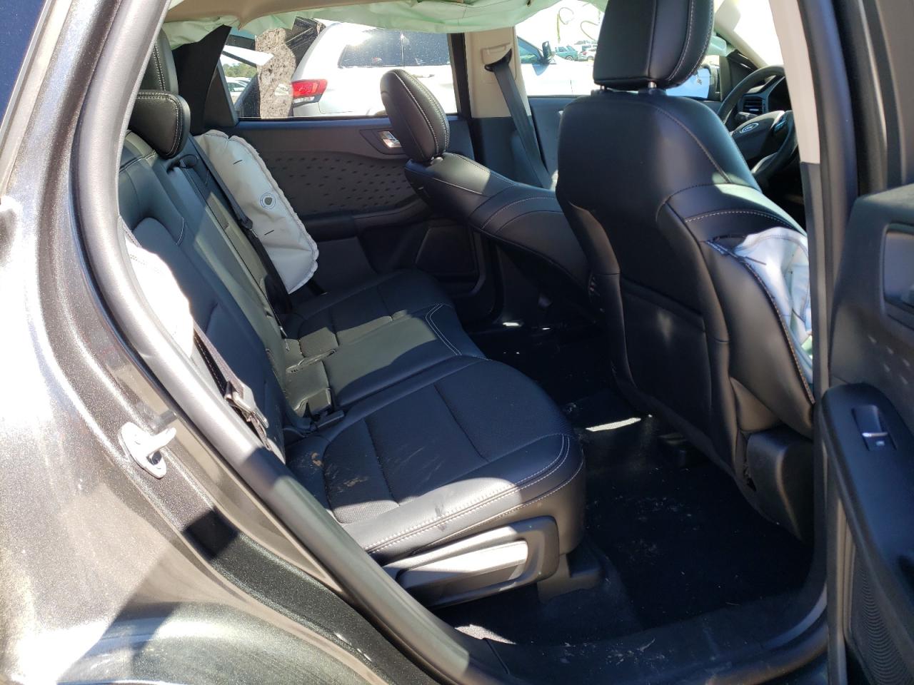 Photo 6 from auction – 2020 FORD ESCAPE SE with VIN 1FMCU0BZ8LUB38049