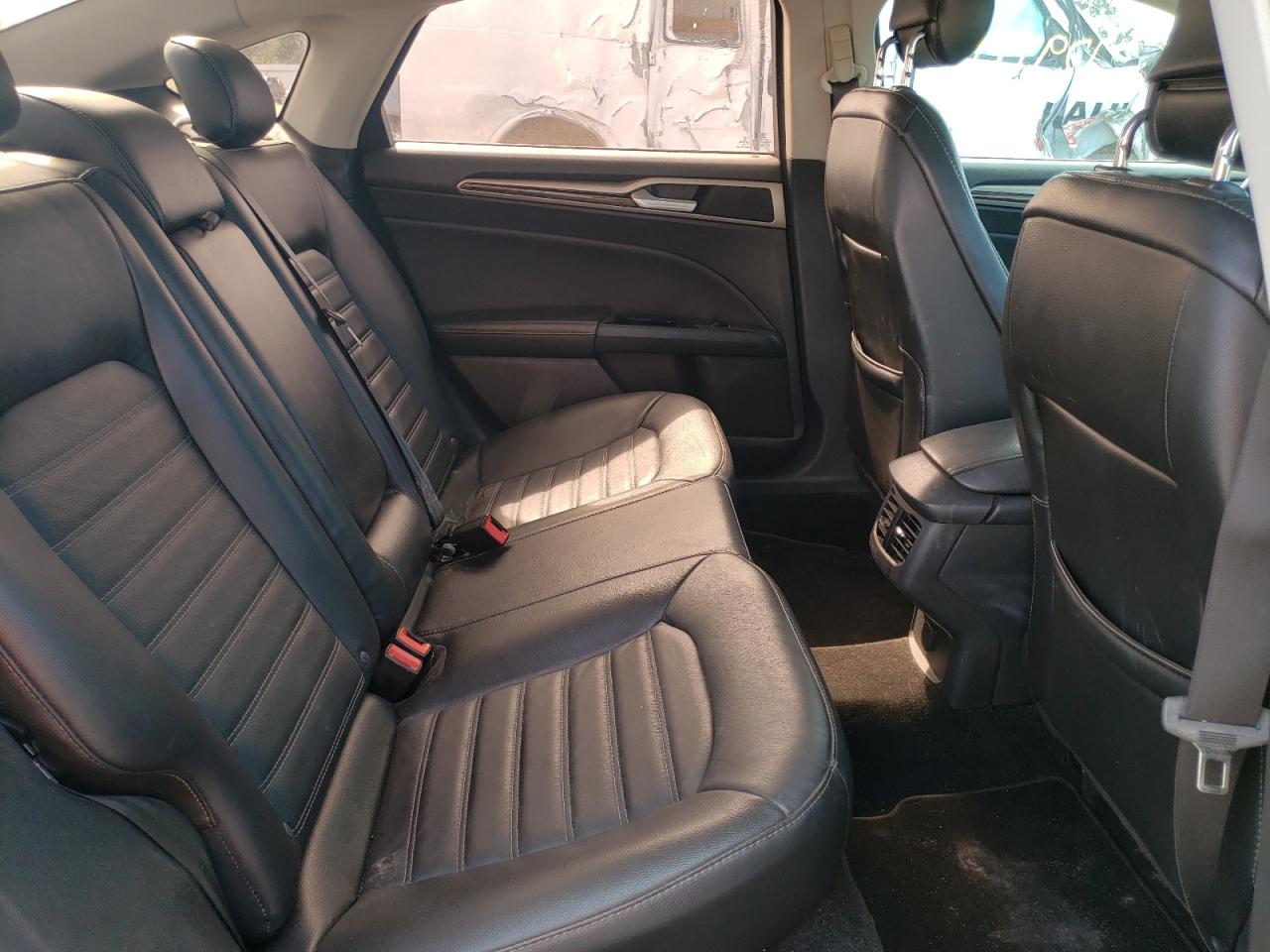 Photo 6 from auction – 2013 FORD FUSION SE with VIN 3FA6P0LU4DR249143
