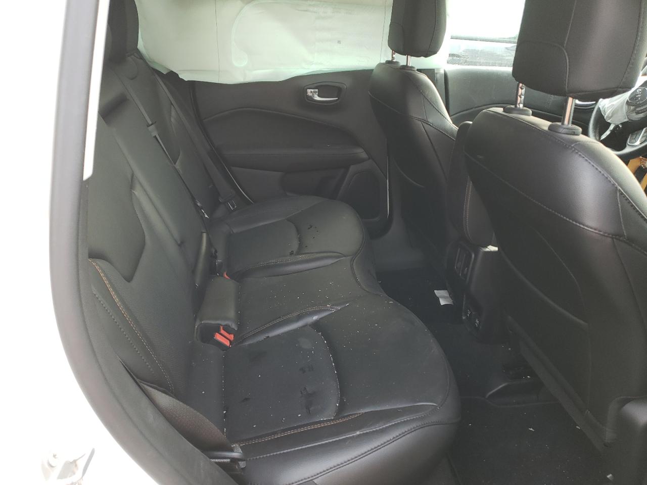 Фото 6 с аукциона – 2020 JEEP COMPASS LI с VIN 3C4NJDCB0LT157722