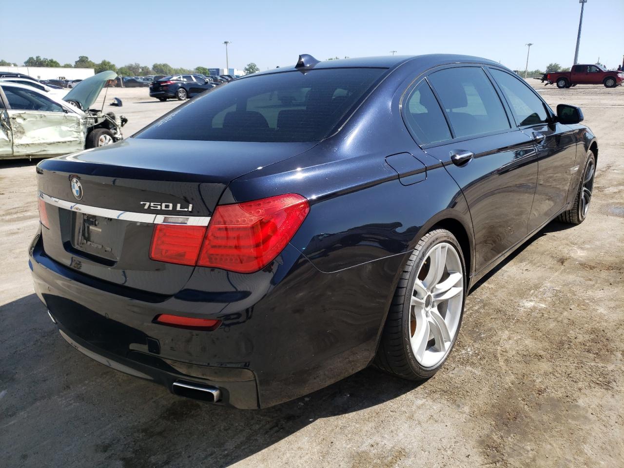 Photo 4 from auction – 2011 BMW 750 LI with VIN WBAKB8C58BCY65077