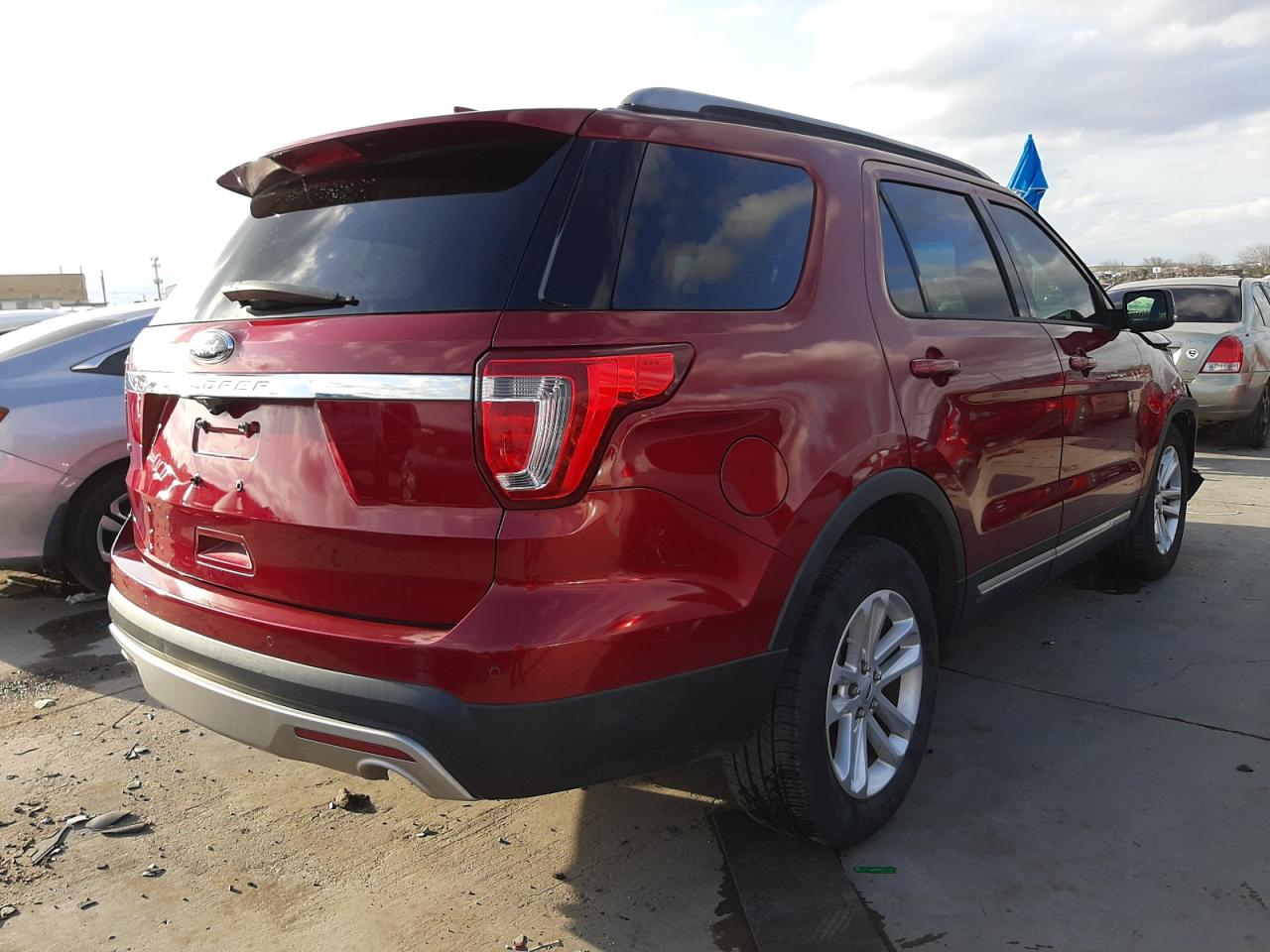 Photo 4 from auction – 2017 FORD EXPLORER X with VIN 1FM5K7D85HGA75011