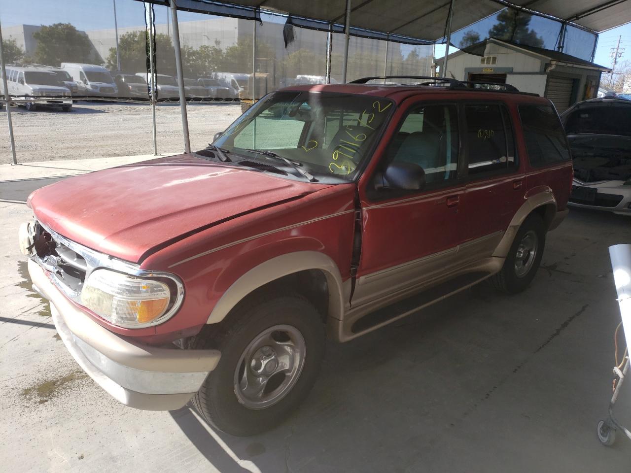 Photo 2 from auction – 1998 FORD EXPLORER with VIN 1FMZU34E3WZA66366