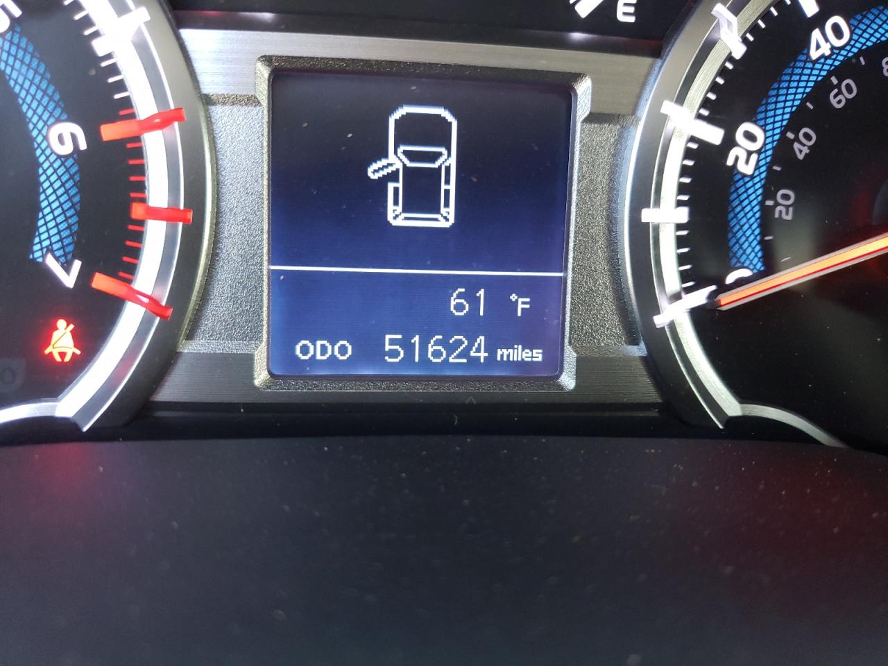 Foto 8 de la subasta – 2018 TOYOTA 4RUNNER SR con VIN JTEBU5JR8J5604550
