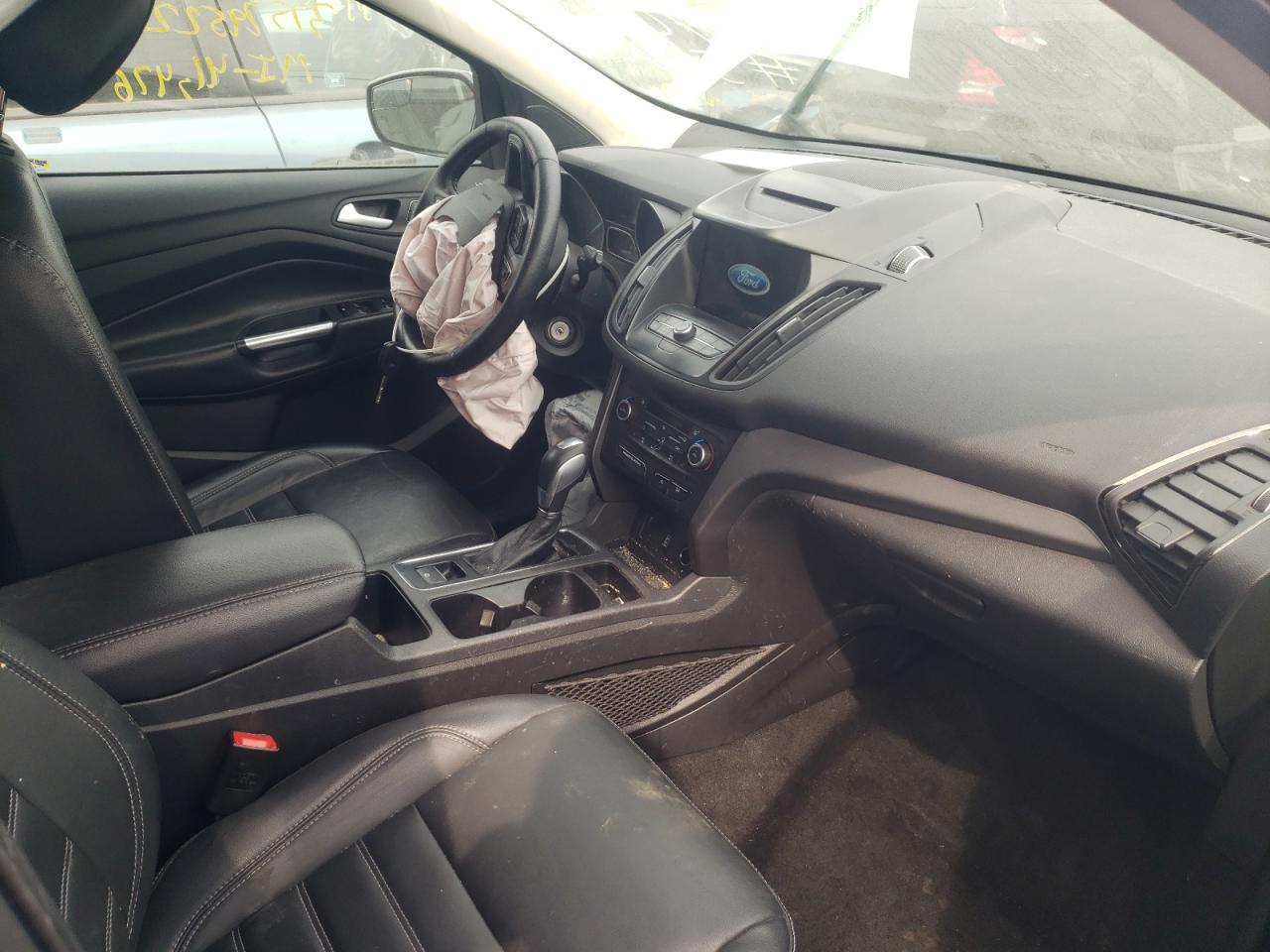 Photo 5 from auction – 2018 FORD ESCAPE SEL with VIN 1FMCU0HD1JUC57621