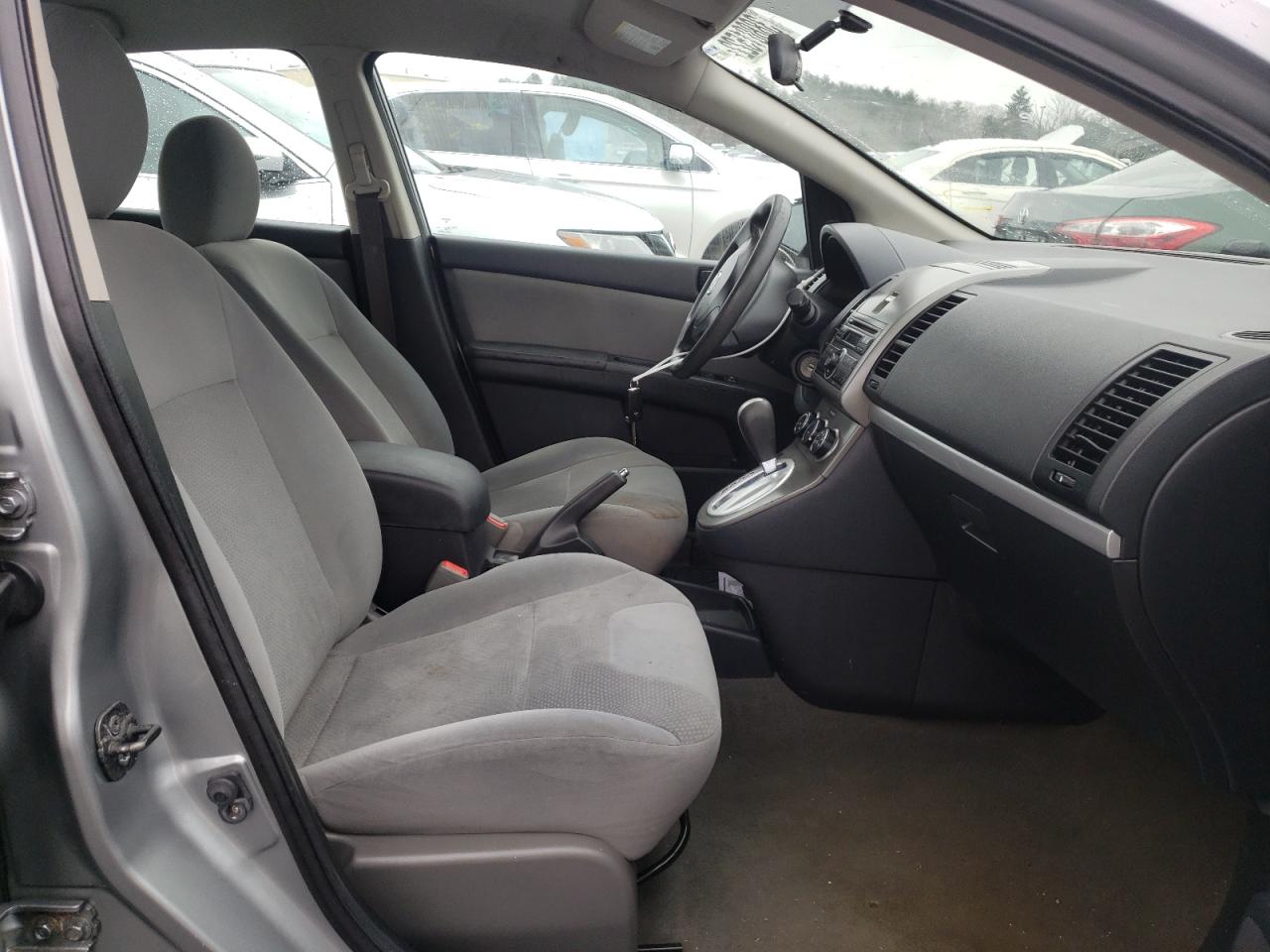 Photo 5 from auction – 2010 NISSAN SENTRA 2.0 with VIN 3N1AB6AP1AL615371