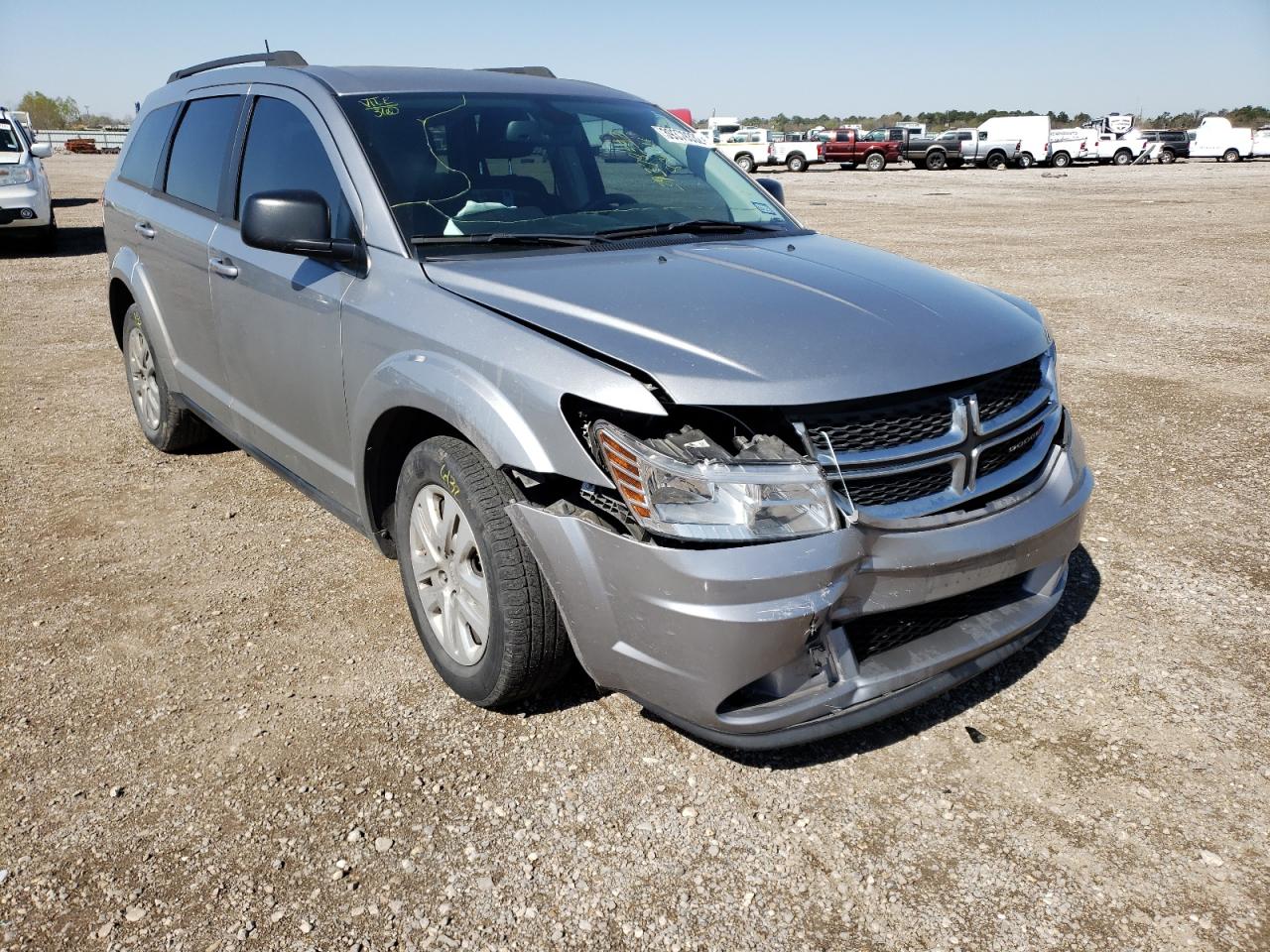 DODGE JOURNEY SE 2019 with VIN 3C4PDCAB8KT859041 - Photo from auction