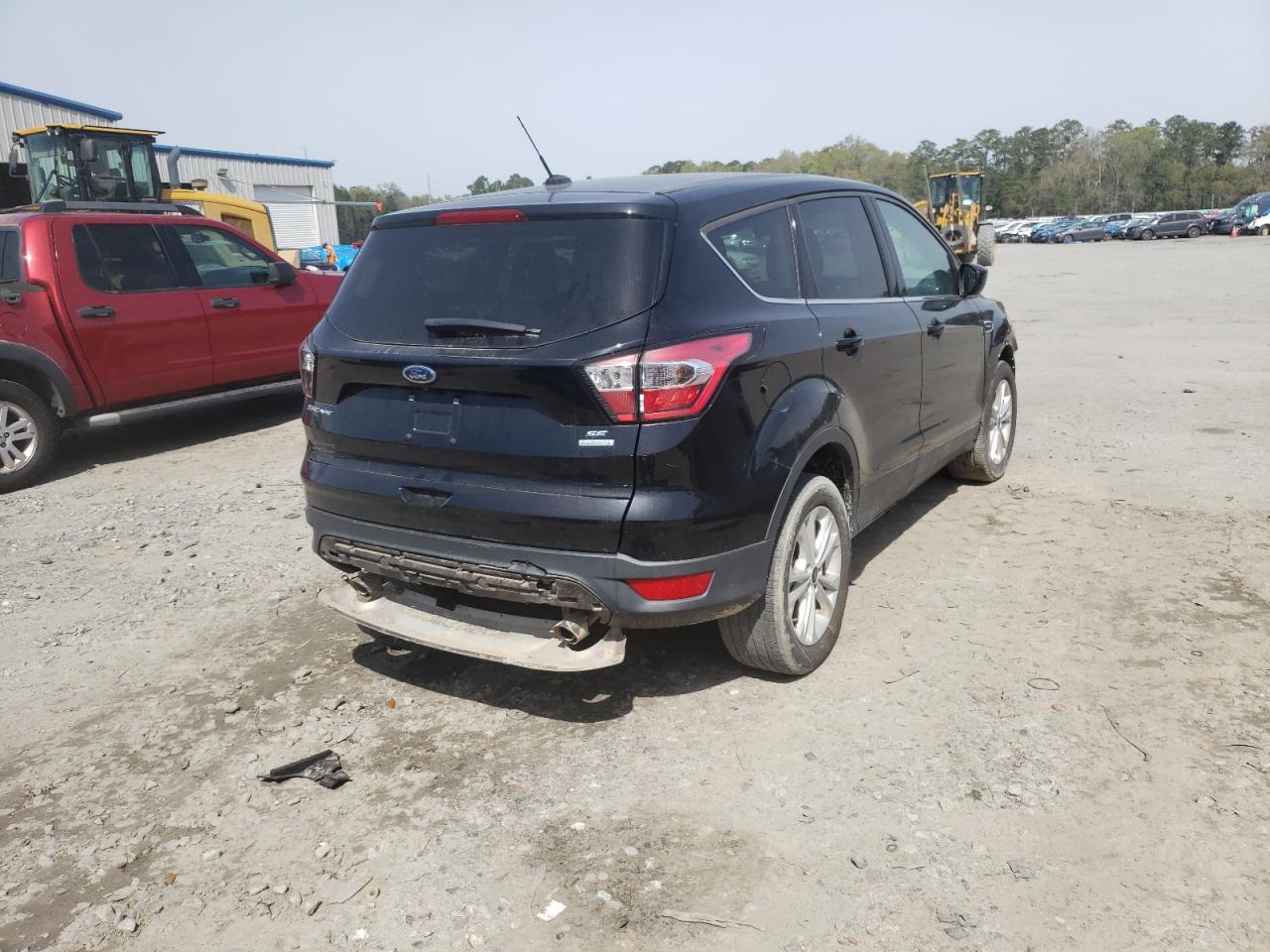 Photo 4 from auction – 2017 FORD ESCAPE SE with VIN 1FMCU0GD0HUE64156