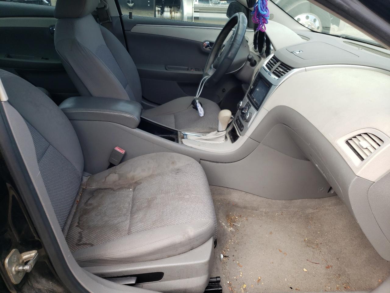 Photo 5 from auction – 2012 CHEVROLET MALIBU LS with VIN 1G1ZB5E03CF119842