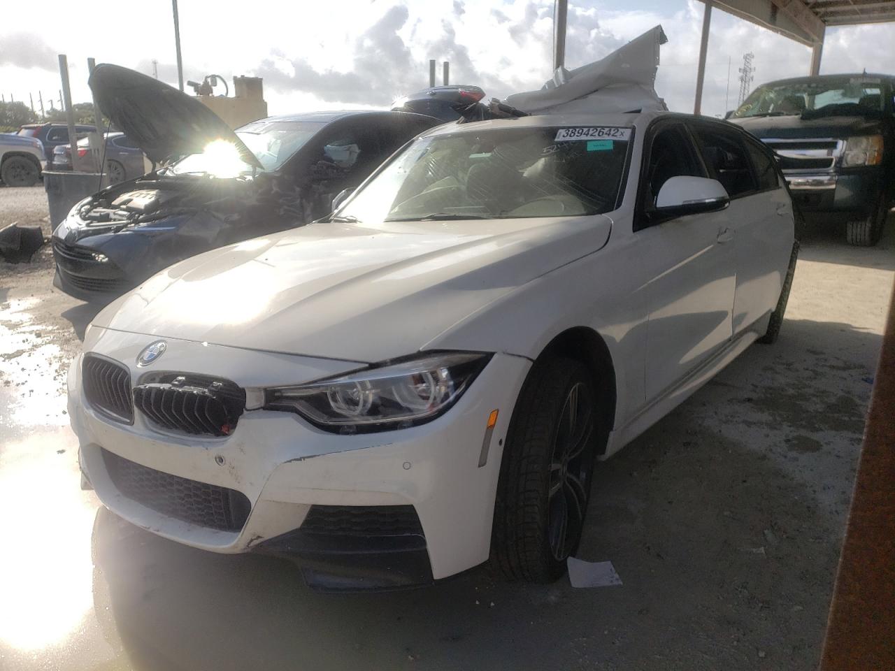 Photo 2 from auction – 2016 BMW 340 I with VIN WBA8B3C55GK383581