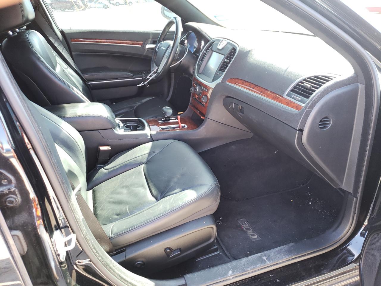 Photo 5 from auction – 2014 CHRYSLER 300 with VIN 2C3CCARG1EH162026