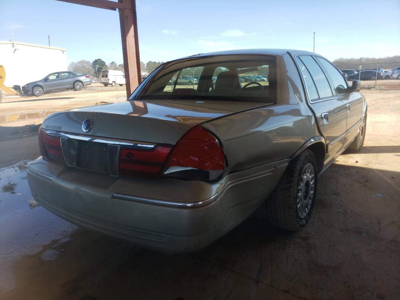 Photo 4 from auction – 2003 MERCURY GRAND MARQ with VIN 2MEFM74W13X704072