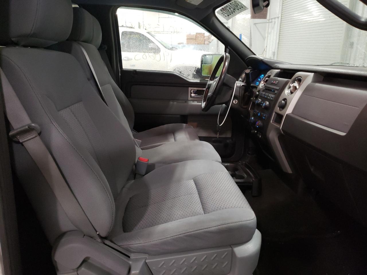 Photo 5 from auction – 2011 FORD F150 SUPER with VIN 1FTFW1EF6BKD91741