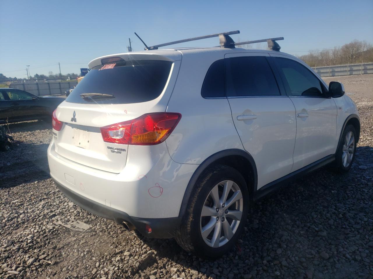 Photo 4 from auction – 2014 MITSUBISHI OUTLANDER with VIN 4A4AR4AU3EE009023