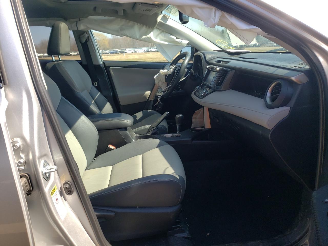 Photo 5 from auction – 2014 TOYOTA RAV4 LIMIT with VIN 2T3DFREV6EW202028