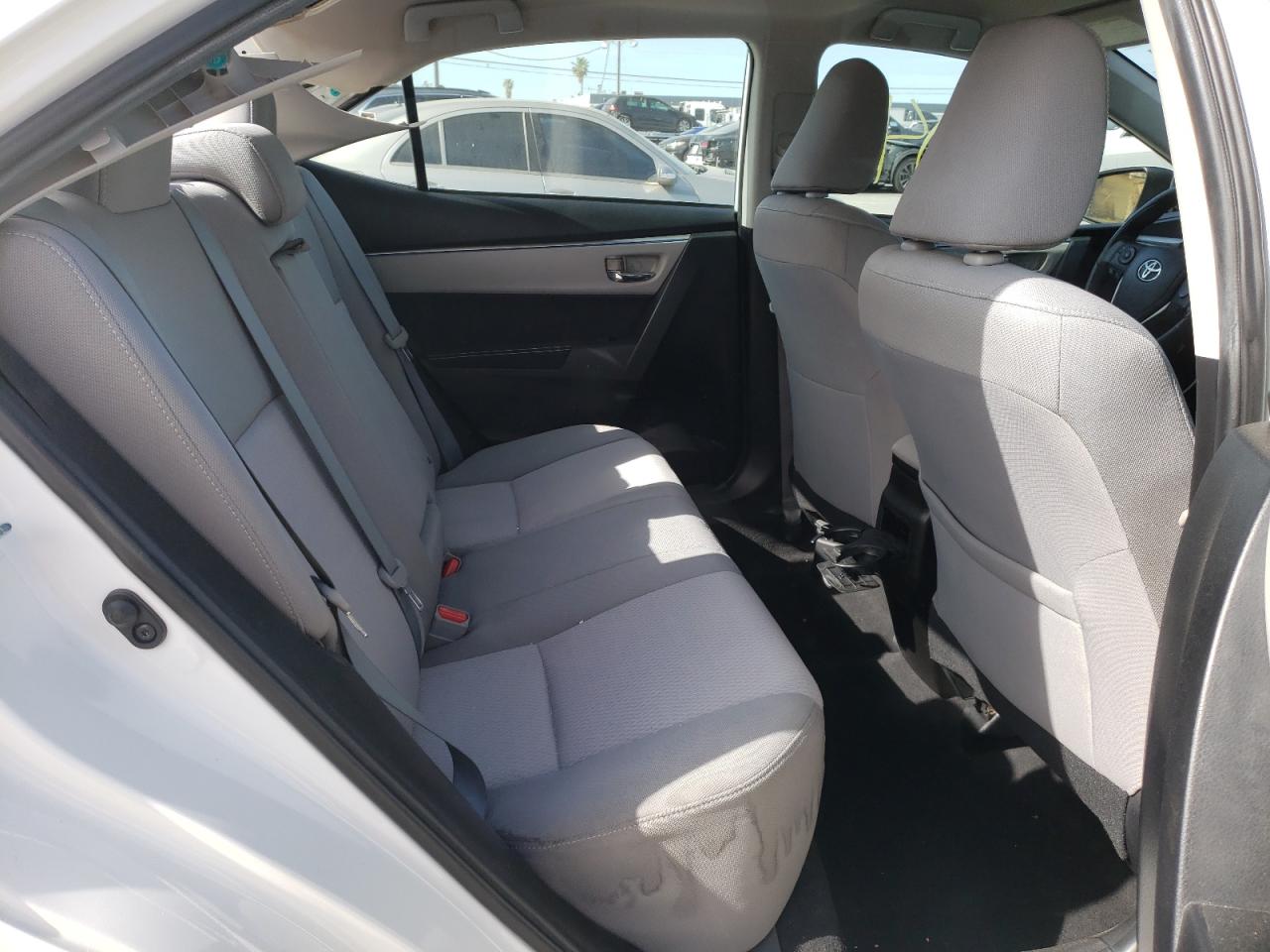 Photo 6 from auction – 2015 TOYOTA COROLLA L with VIN 5YFBURHE5FP227443