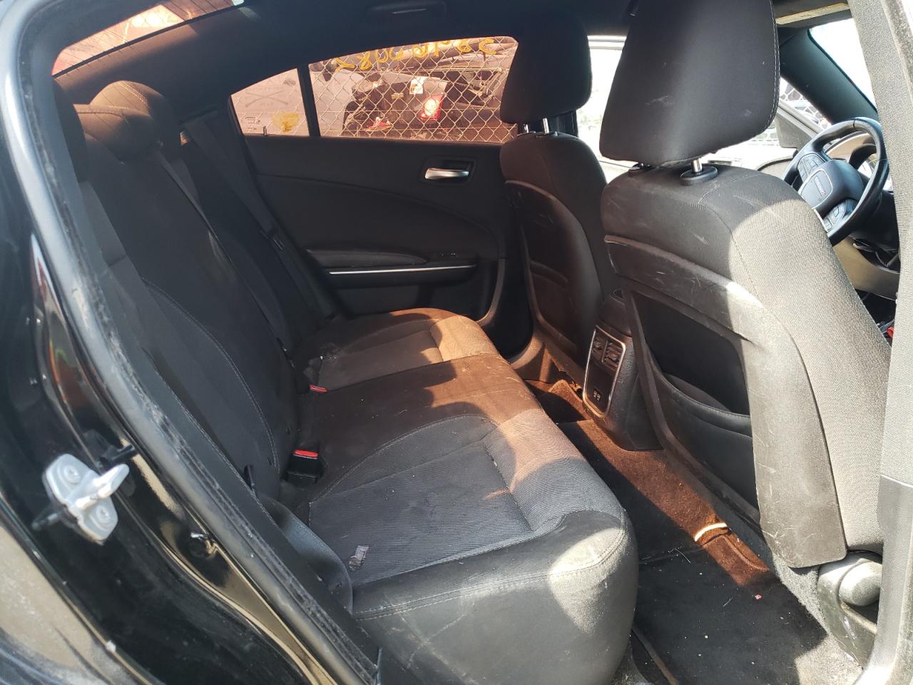 Photo 6 from auction – 2016 DODGE CHARGER SE with VIN 2C3CDXBG5GH110072