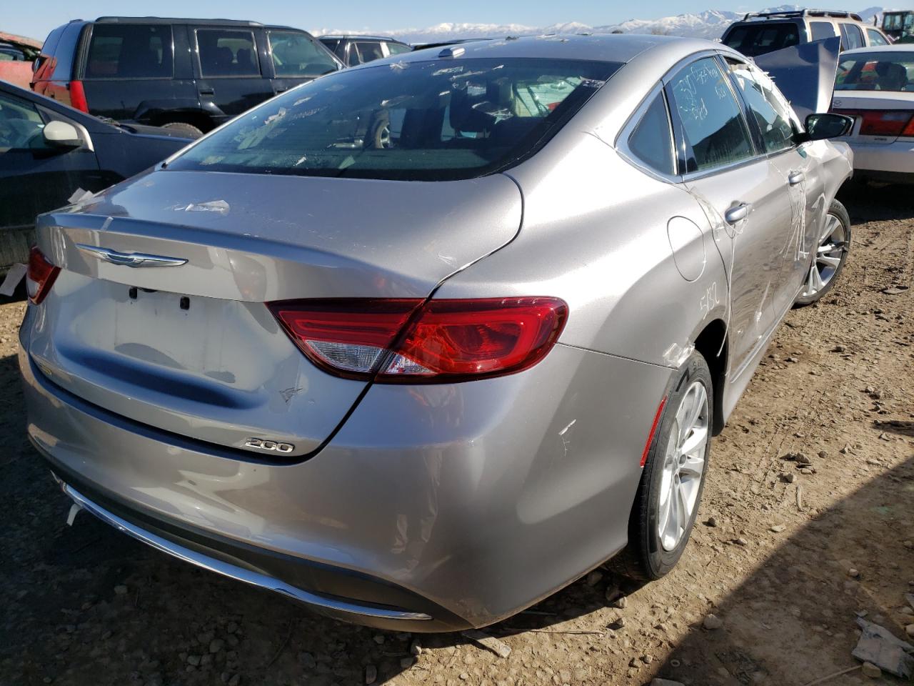 Photo 4 from auction – 2015 CHRYSLER 200 LIMITE with VIN 1C3CCCABXFN617086