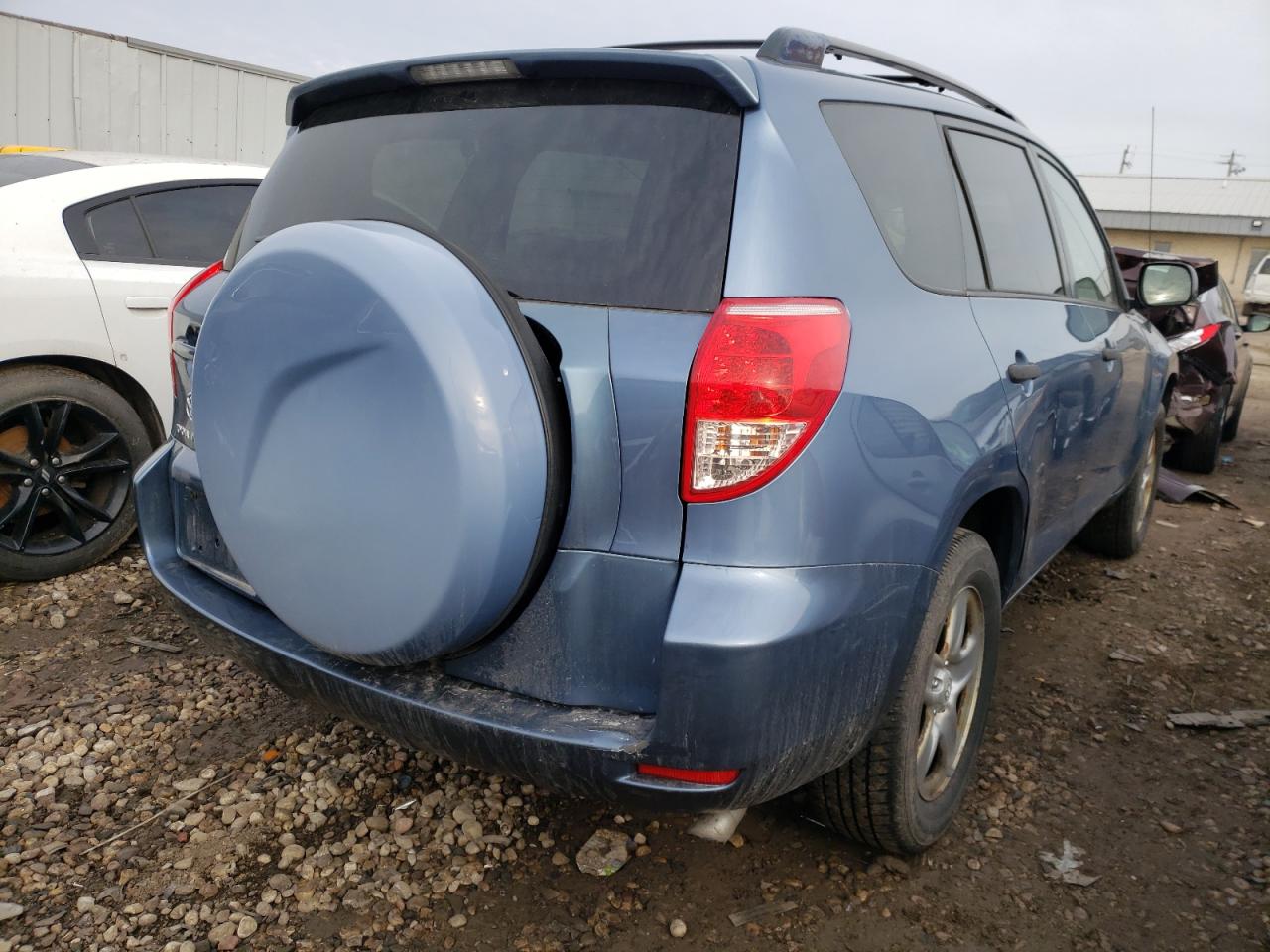Photo 4 from auction – 2007 TOYOTA RAV4 with VIN JTMZD33VX75046131
