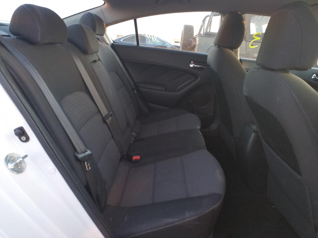 Photo 6 from auction – 2014 KIA FORTE LX with VIN KNAFX4A67E5219304