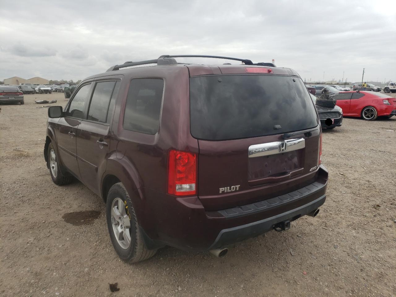 Photo 3 from auction – 2011 HONDA PILOT EX with VIN 5FNYF4H48BB013342