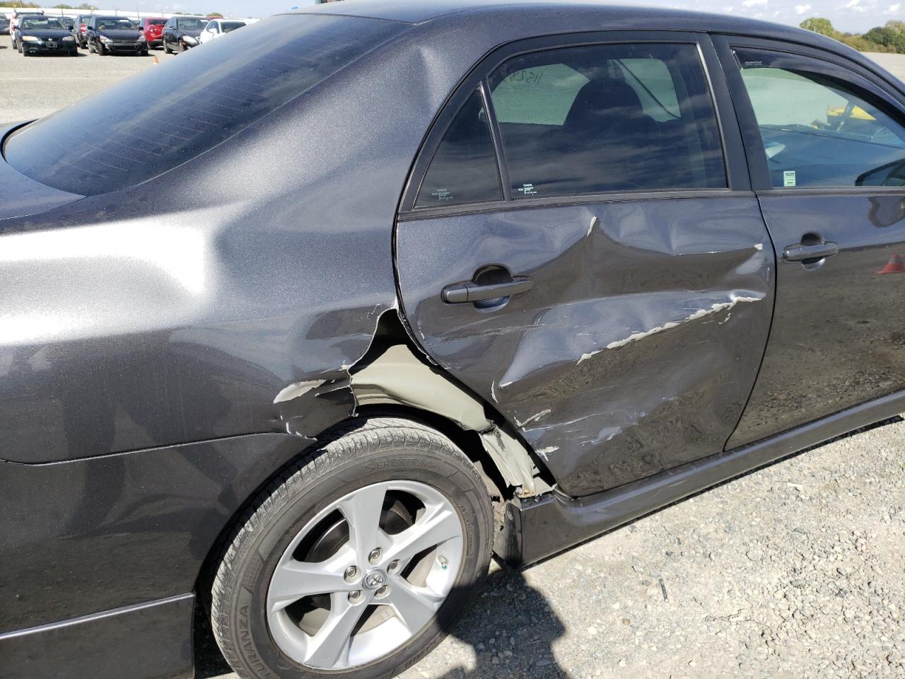 Photo 9 from auction – 2013 TOYOTA COROLLA with VIN 2T1BU4EE4DC954562