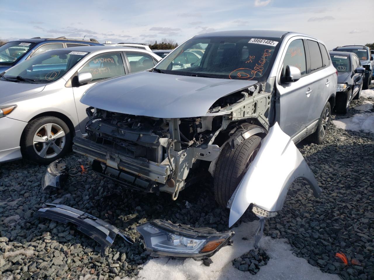 Photo 2 from auction – 2017 MITSUBISHI OUTLANDER with VIN JA4AZ3A35HZ020430