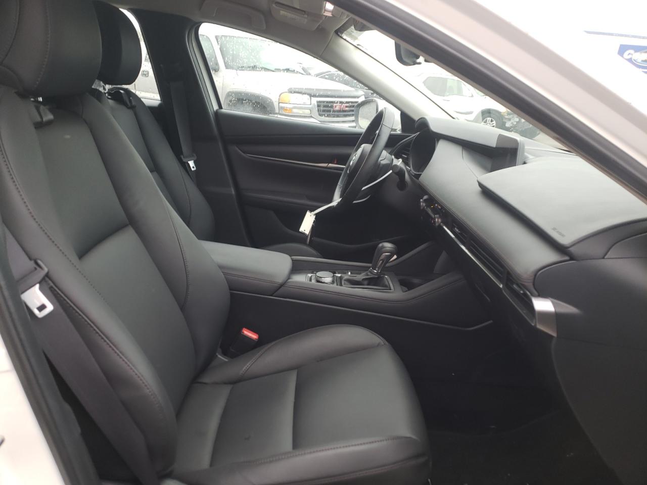 Photo 5 from auction – 2020 MAZDA 3 SELECT with VIN 3MZBPACL5LM128829