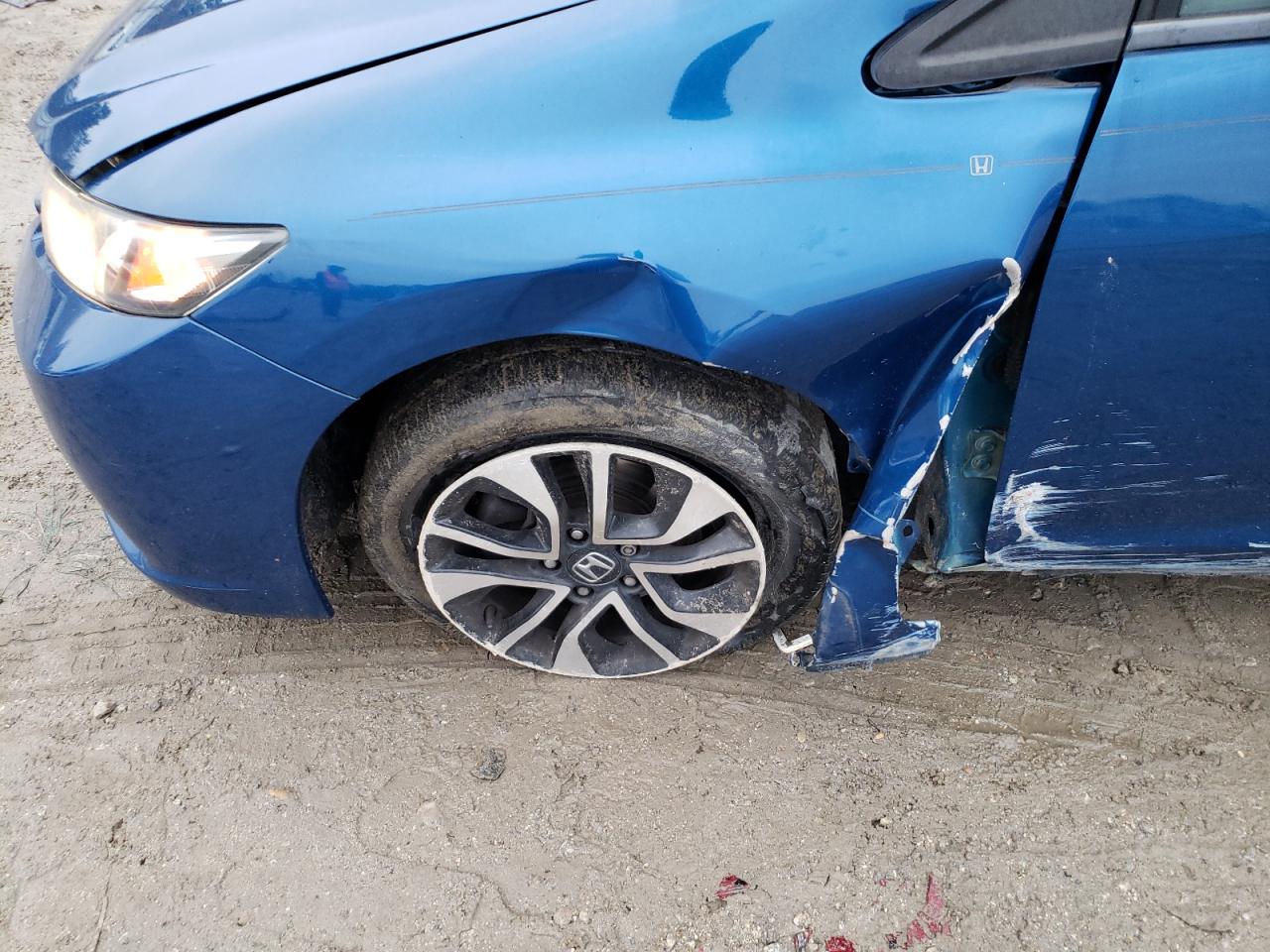 Photo 9 from auction – 2014 HONDA CIVIC EX with VIN 2HGFB2F84EH529310