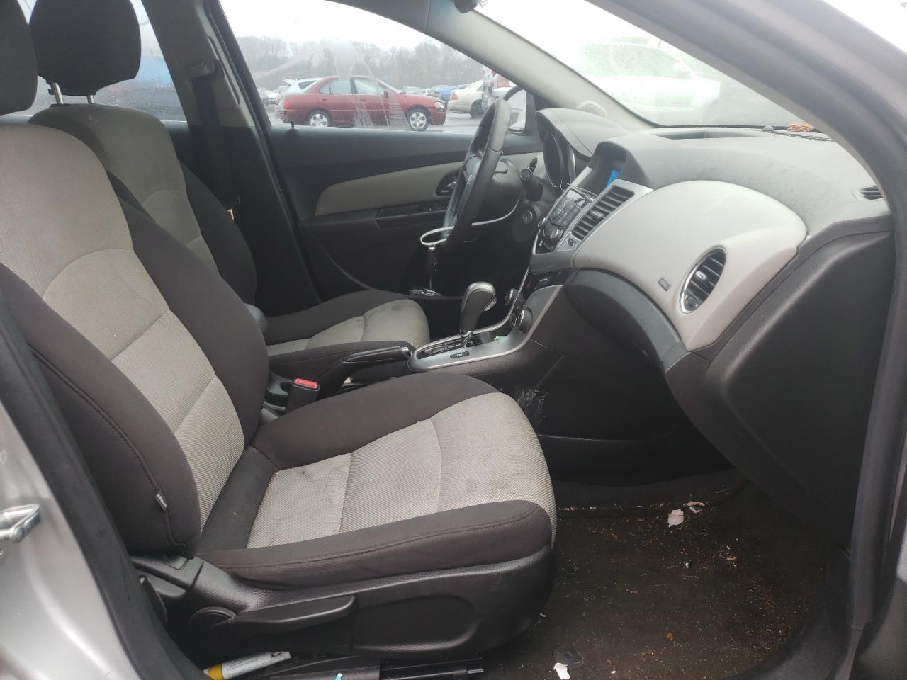 Photo 5 from auction – 2012 CHEVROLET CRUZE LS with VIN 1G1PC5SH3C7366934