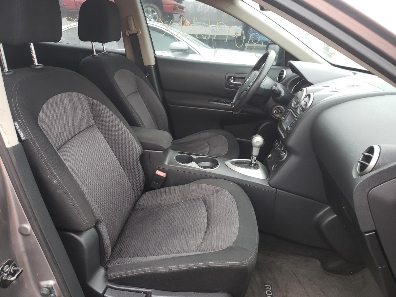 Photo 5 from auction – 2011 NISSAN ROGUE S with VIN JN8AS5MV1BW688984