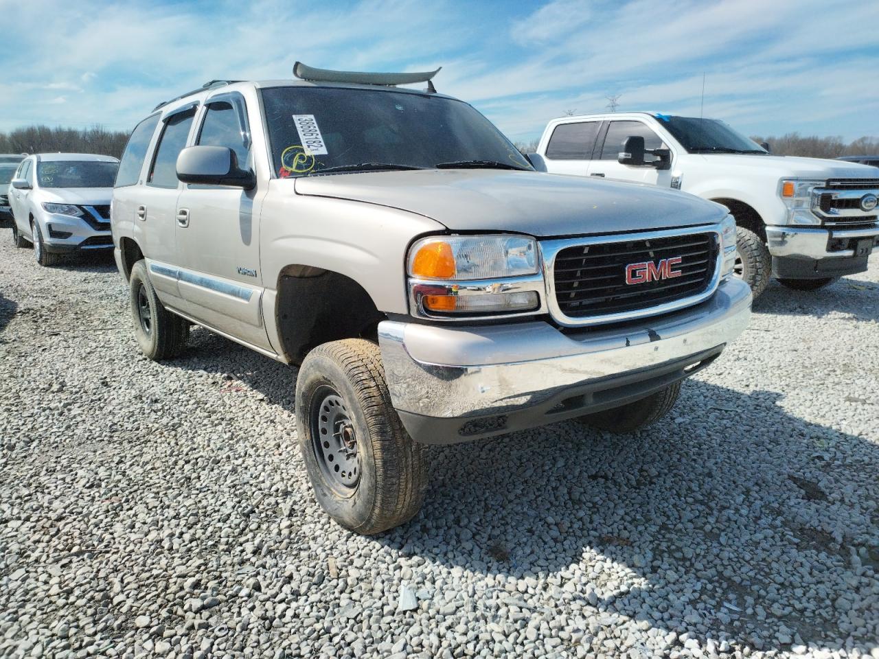 GMC YUKON 2006 with VIN 1GKEC13Z76R136096 - Photo from auction