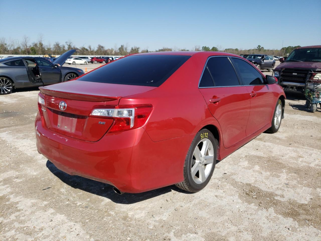 Photo 4 from auction – 2012 TOYOTA CAMRY with VIN 4T1BF1FK0CU627621