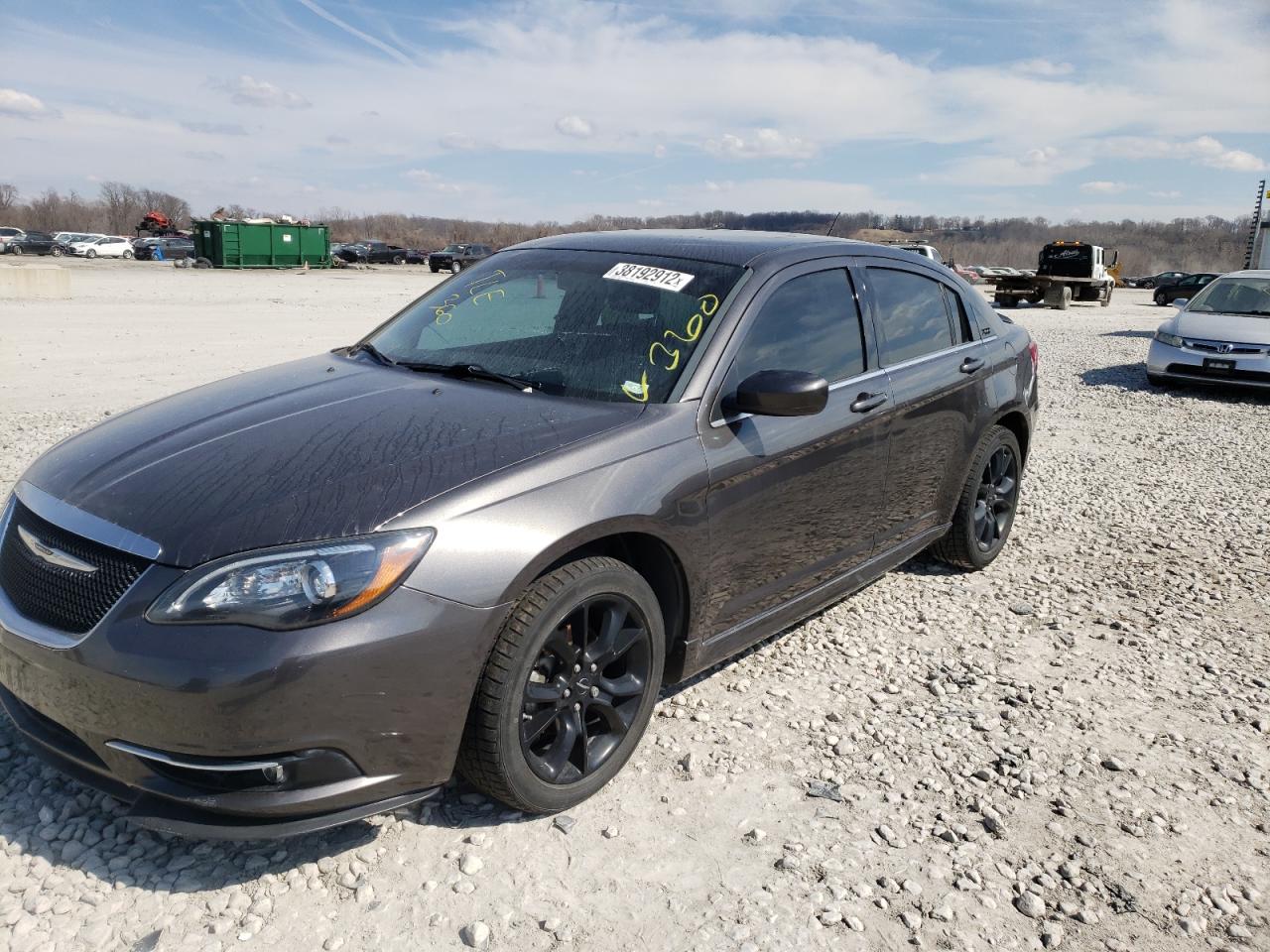 Photo 2 from auction – 2014 CHRYSLER 200 LIMITE with VIN 1C3CCBCG3EN183787