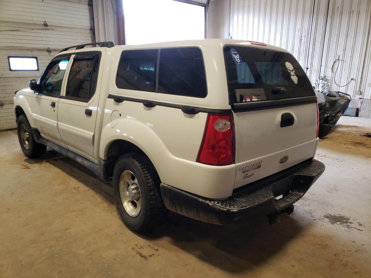 Photo 3 from auction – 2003 FORD EXPLORER S with VIN 1FMZU67E73UC14637
