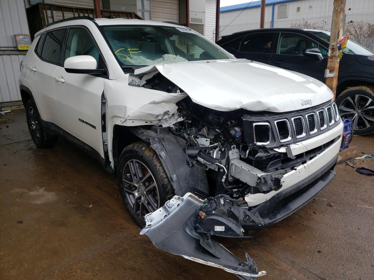 JEEP COMPASS LA 2018 with VIN 3C4NJDBB6JT179061 - Photo from auction