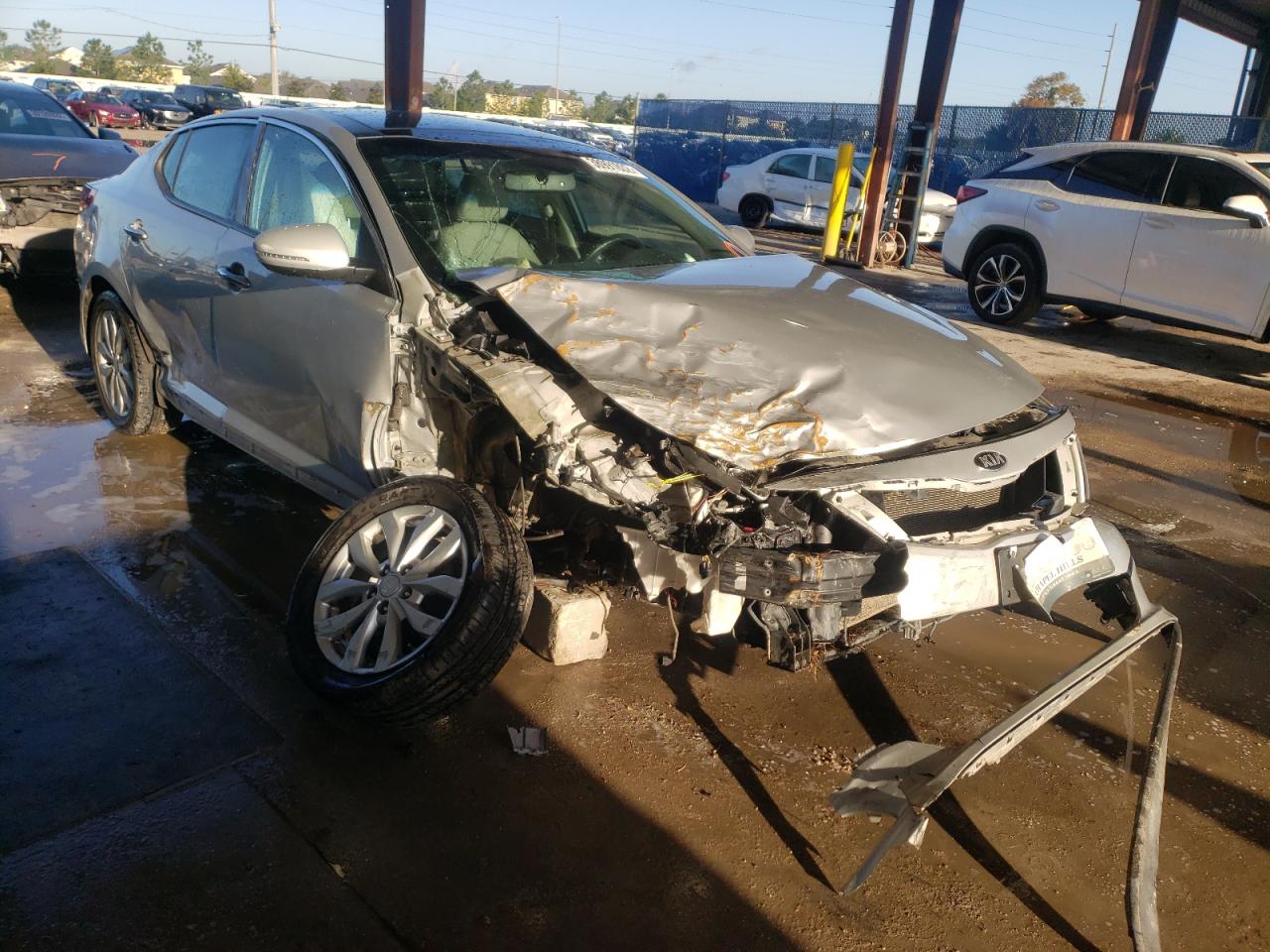 KIA OPTIMA 2014 with VIN 5XXGN4A70EG260343 - Photo from auction