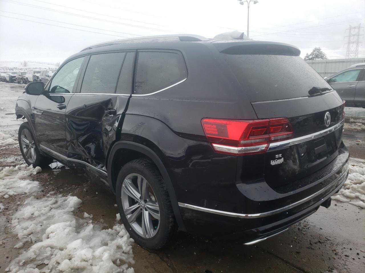 Photo 3 from auction – 2018 VOLKSWAGEN ATLAS SE with VIN 1V2PR2CA3JC587264