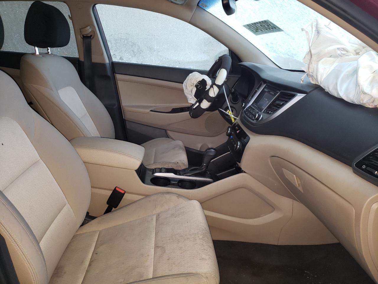 Photo 5 from auction – 2017 HYUNDAI TUCSON LIM with VIN KM8J3CA45HU389099