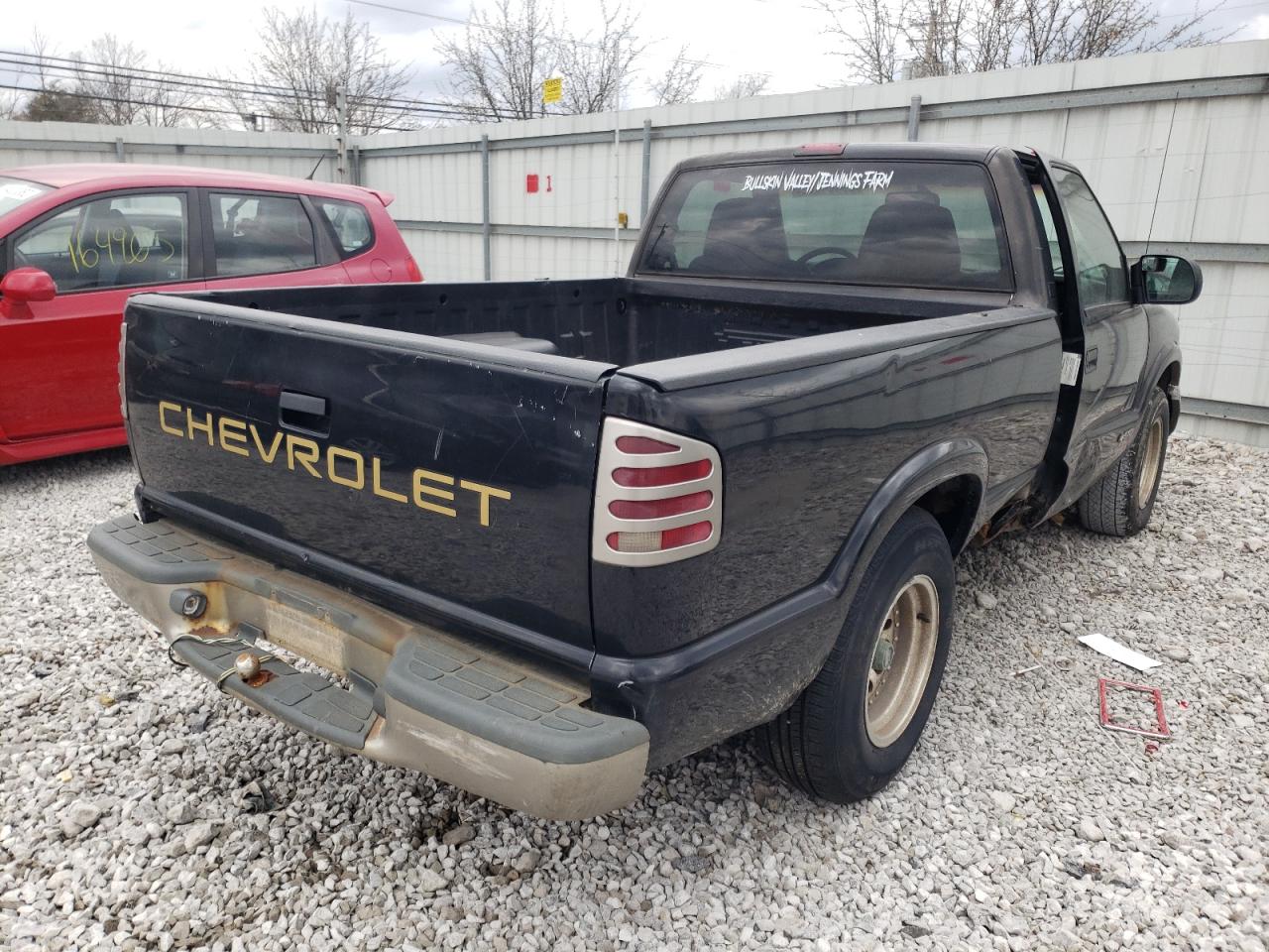 Photo 4 from auction – 1998 GMC SONOMA with VIN 1GTCS1446WK526401