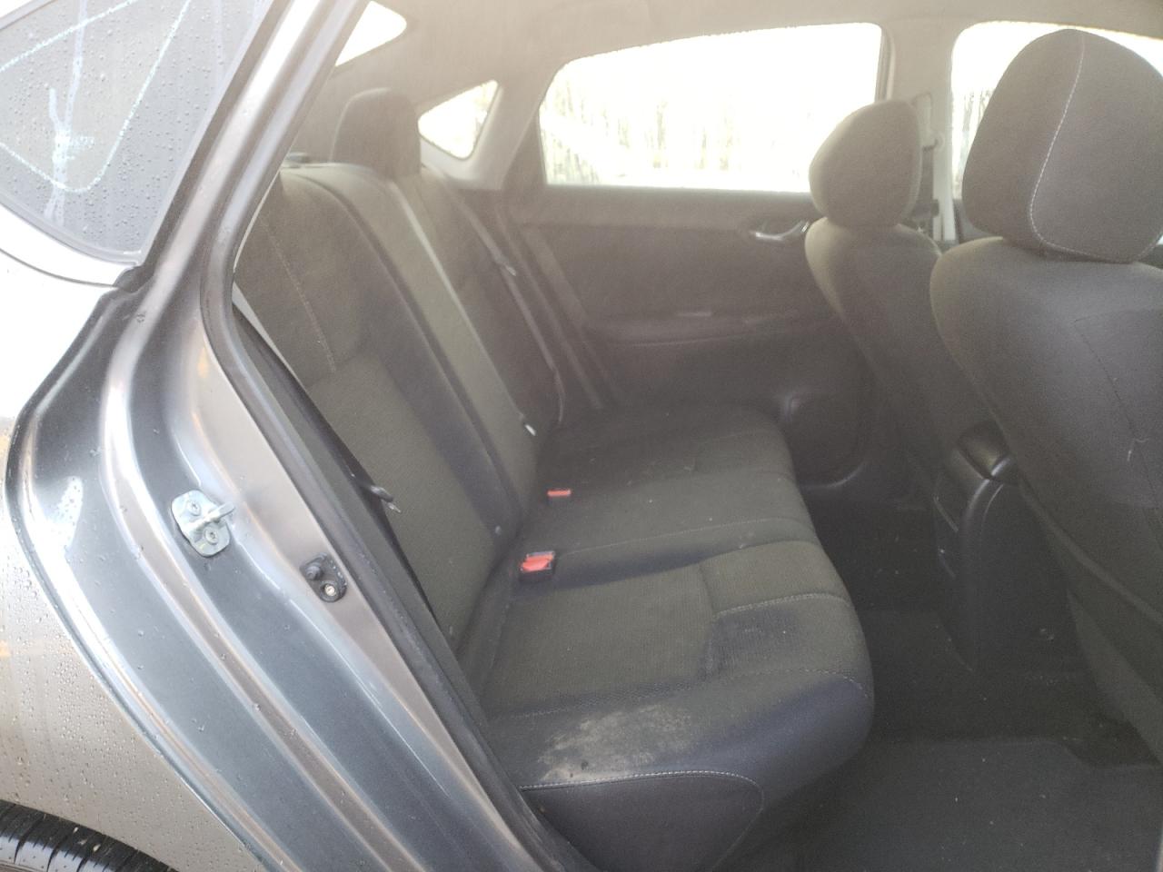 Photo 6 from auction – 2016 NISSAN SENTRA S with VIN 3N1AB7AP2GY259952