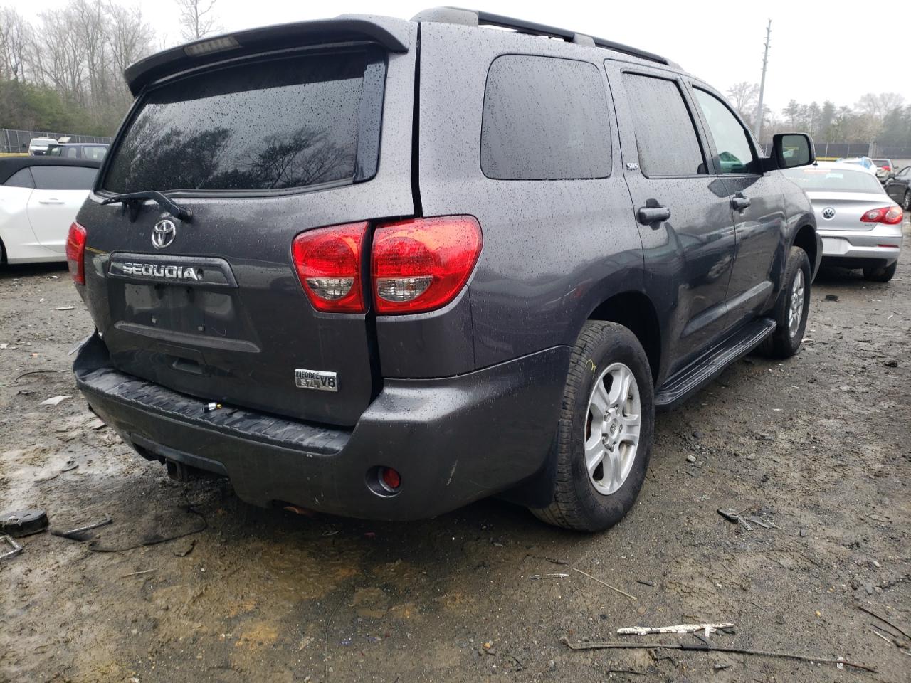 Photo 4 from auction – 2013 TOYOTA SEQUOIA SR with VIN 5TDBY5G14DS077941