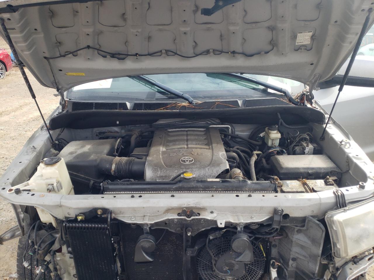 Photo 7 from auction – 2008 TOYOTA SEQUOIA SR with VIN 5TDBY64A78S020276
