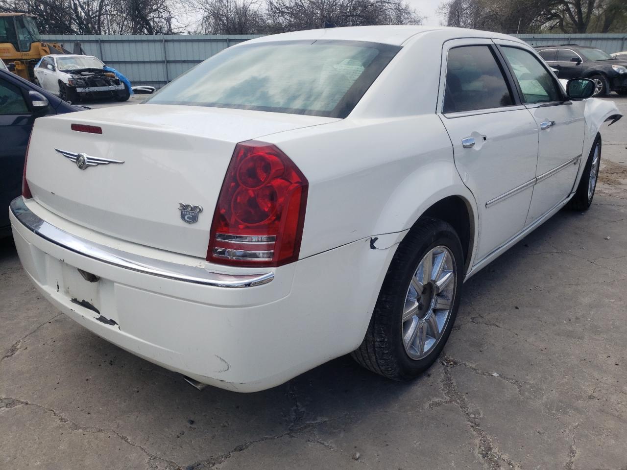Photo 4 from auction – 2008 CHRYSLER 300C with VIN 2C3KA63H68H128958
