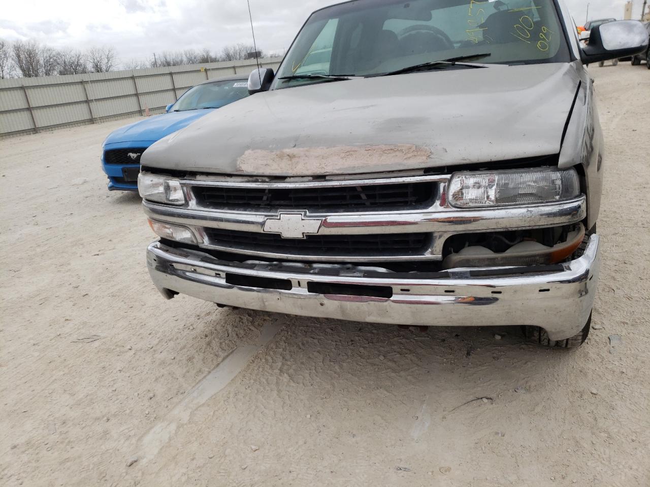 Photo 9 from auction – 2000 CHEVROLET SILVERADO with VIN 1GCEC19T9YE100029