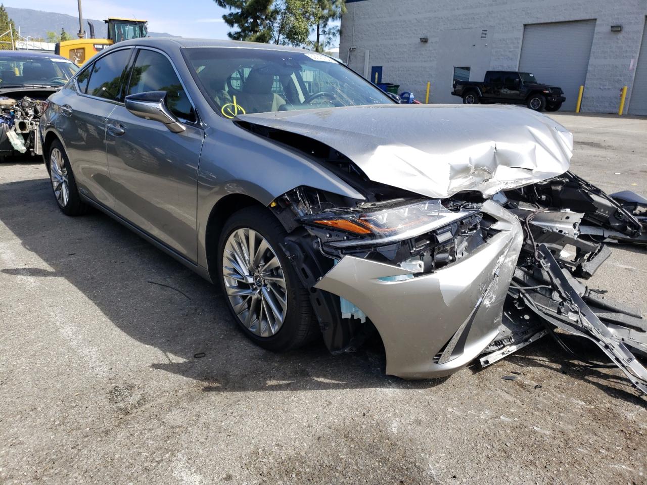 Photo 1 from auction – 2021 LEXUS ES 300H LU with VIN 58AEA1C17MU003946